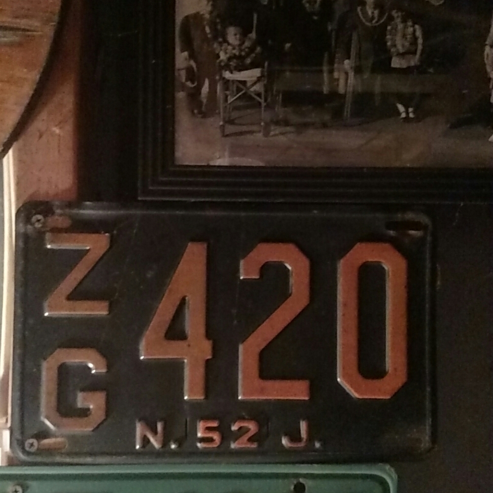 Vintage ultra rare 420 NJ license plate 1952